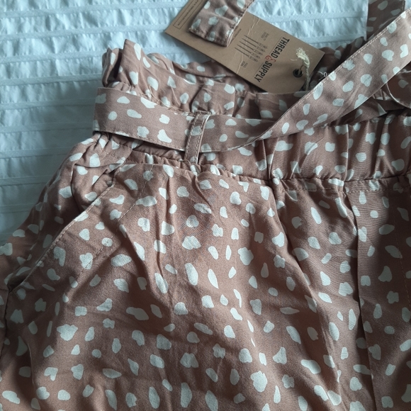 THREAD & SUPPLY 🧵 High Waisted Paper Bag Shorts, Size Large, NWT - Picture 5 of 10